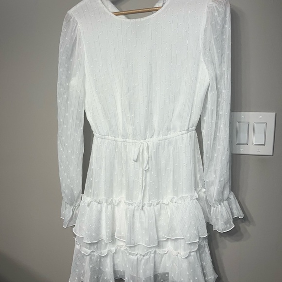 Dresses & Skirts - White long sleeve dress.